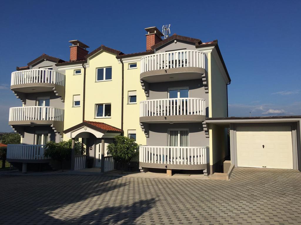 Apartments Barbic Umag Ngoại thất bức ảnh